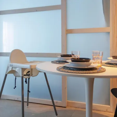 דירה Elegant 2 Bedrooms Flat 5 Minutes From The Sea & Free Parking *