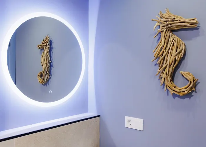 Apartament Elegant 2 Bedrooms Flat 5 Minutes From The Sea & Free Parking *