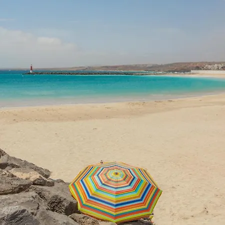 Elegant 2 Bedrooms Flat 5 Minutes From The Sea & Free Parking Апартаменты *