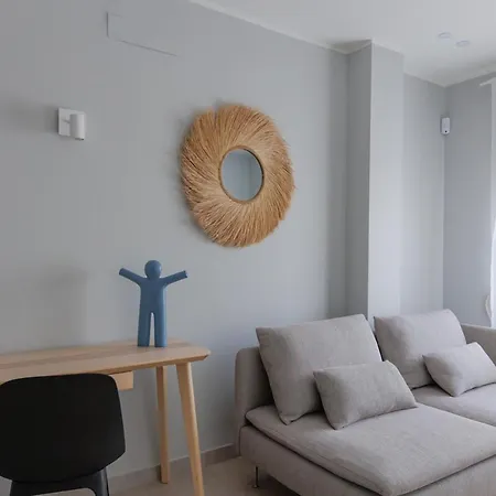 Elegant 2 Bedrooms Flat 5 Minutes From The Sea & Free Parking Апартаменты Пуэрто-дель-Росарио