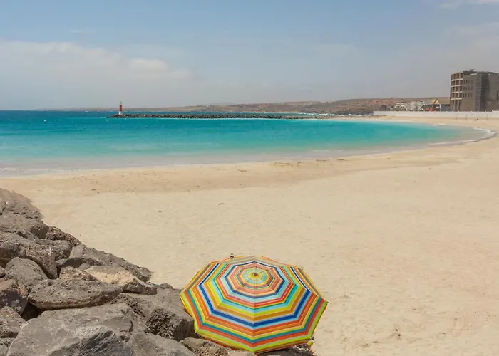 Elegant 2 Bedrooms Flat 5 Minutes From The Sea & Free Parking Апартаменты *