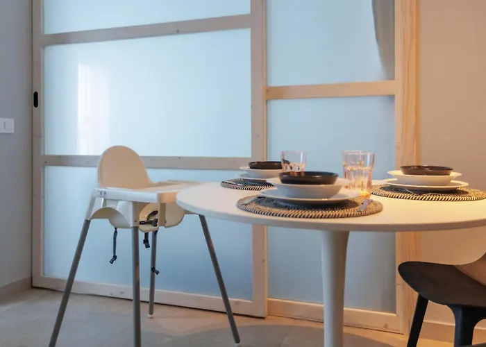 Апартаменты Elegant 2 Bedrooms Flat 5 Minutes From The Sea & Free Parking *